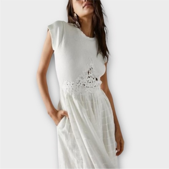 Free People Serenity Maxi Dress in White NWOT - Picture 2 of 6